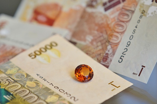 kamínek na bankovce