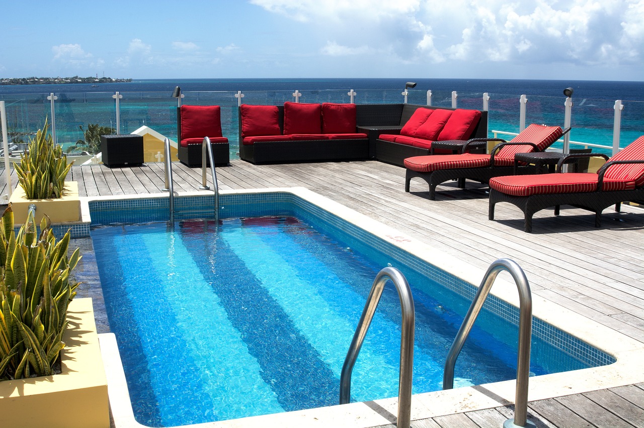 Komu by se nelíbil čistý bazén? 